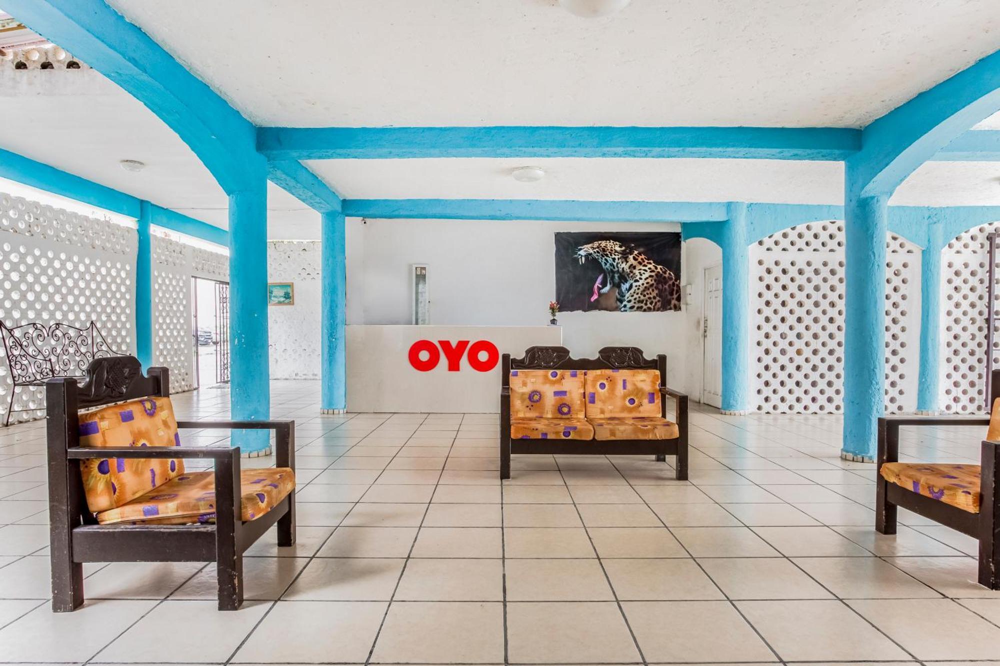 Oyo Hotel Jaguar Cancún Exteriör bild